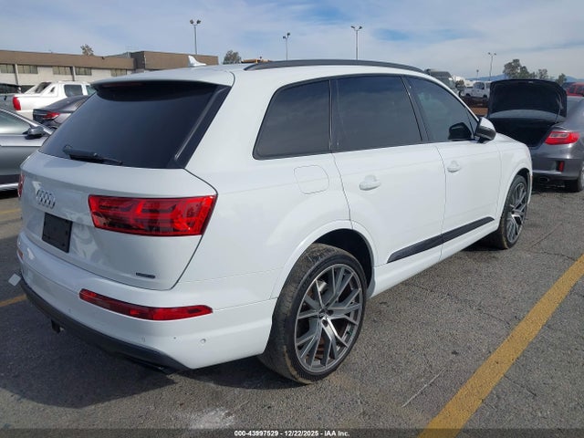 2019 AUDI Q7 WA1VAAF70KD041134 Photo 3