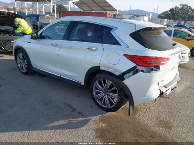 2021 INFINITI QX50 3PCAJ5CB7MF108134 Photo 2
