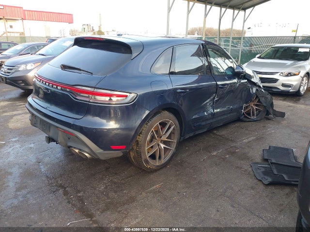 2023 PORSCHE MACAN WP1AG2A51PLB37753 Photo 3