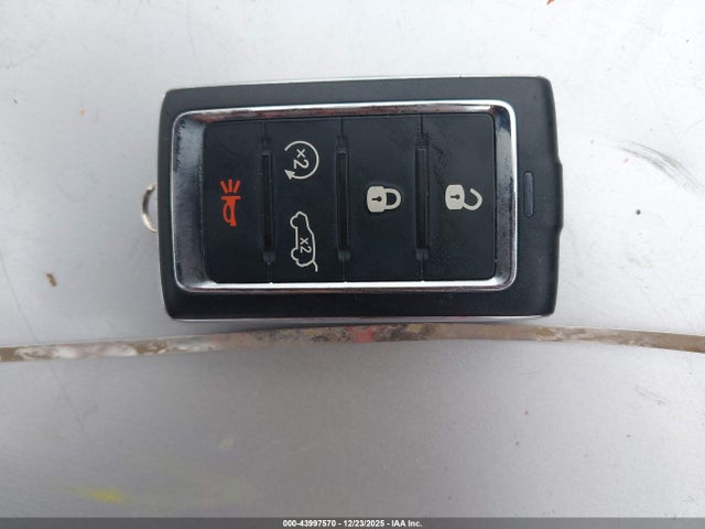 Продажа на аукционе авто 2022 Jeep Grand Cherokee L Limited 4x4, vin: 1C4RJKBG8N8539050, номер лота: 43997570