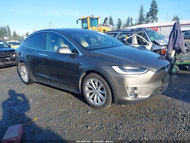2016 TESLA MODEL X 5YJXCDE20GF026620 Photo 0