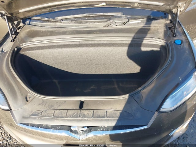 2016 TESLA MODEL X 5YJXCDE20GF026620 Photo 9