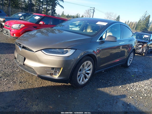 2016 TESLA MODEL X 5YJXCDE20GF026620 Photo 1