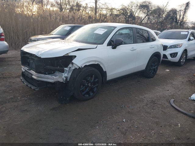 2024 HONDA HR-V 3CZRZ2H50RM744937 Photo 1