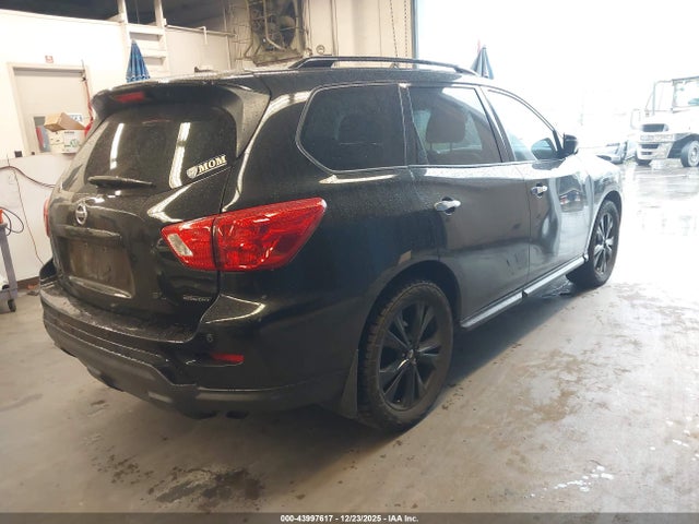 5N1DR2MN1JC662786 Nissan Pathfinder Sl