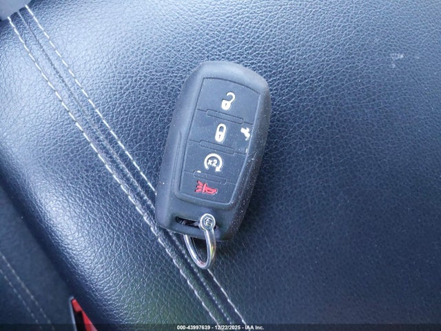 2020 RAM 1500 1C6SRFFT0LN208218 Photo 10