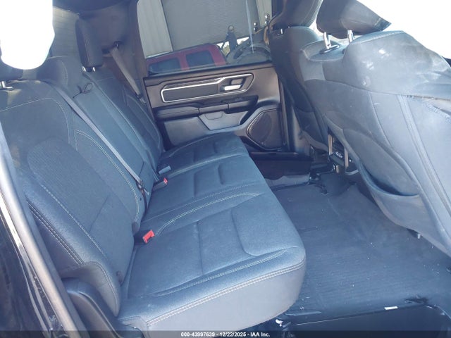 2020 RAM 1500 1C6SRFFT0LN208218 Photo 7