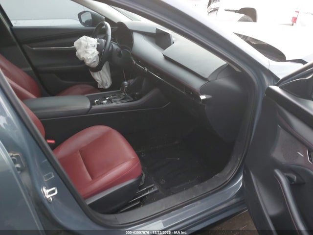 Mazda Mazda3 2.5 S Carbon Edition 2023 3MZBPBCM2PM367999 Image 5
