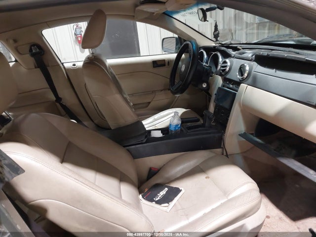 2005 FORD MUSTANG 1ZVFT80N455202150 Photo 4