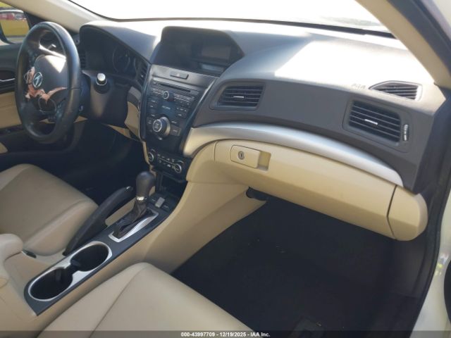 2018 ACURA ILX 19UDE2F3XJA003176 Photo 4