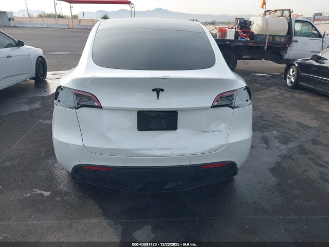 2022 Tesla Model Y Long Range Dual Motor All-wheel Drive მანქანა იყიდება აუქციონზე, vin: 7SAYGDEE6NF480132, აუქციონის ნომერი: 43997720