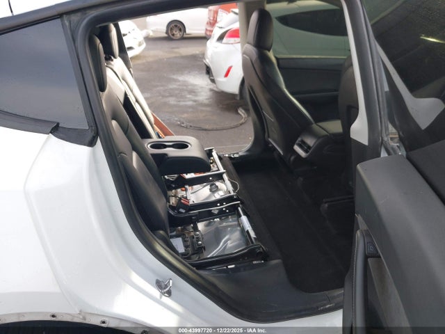 2022 TESLA MODEL Y 7SAYGDEE6NF480132 Photo 7