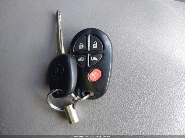 2010 TOYOTA SIENNA 5TDKK4CC1AS329370 Photo 10