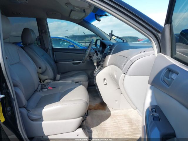 2010 TOYOTA SIENNA 5TDKK4CC1AS329370 Photo 4