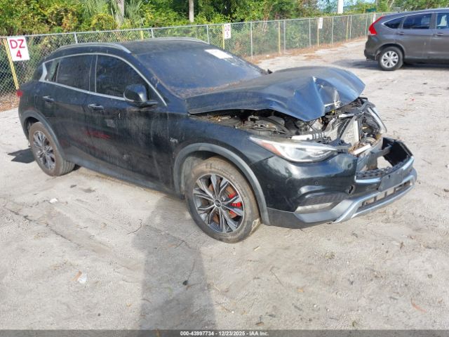 2017 INFINITI QX30 SJKCH5CR5HA035066