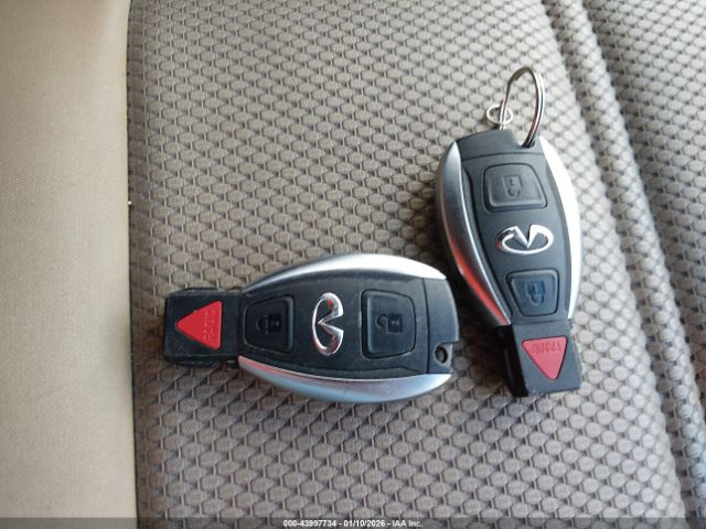 2017 INFINITI QX30 SJKCH5CR5HA035066 Photo 10