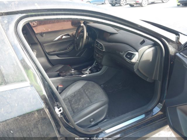 2017 INFINITI QX30 SJKCH5CR5HA035066 Photo 4