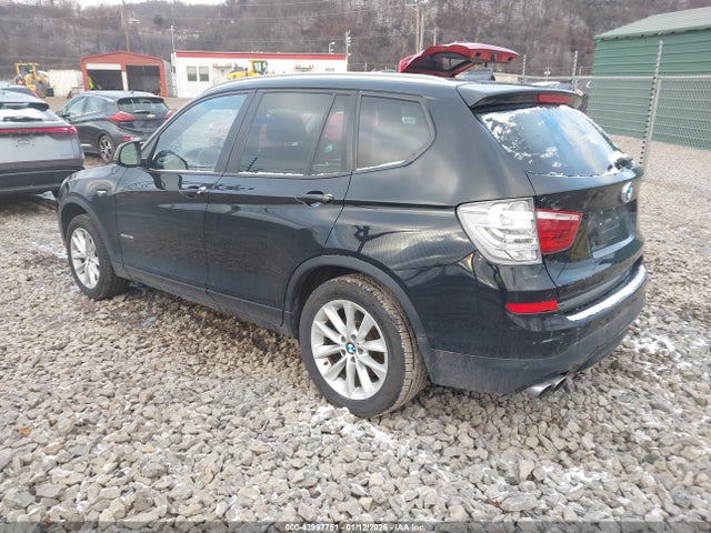 2015 BMW X3 5UXWX9C53F0D51058 Photo 2