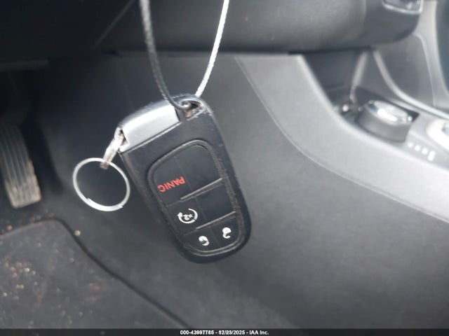 Продаж на аукціоні авто 2016 Jeep Cherokee Limited, vin: 1C4PJMDS8GW123616, номер лоту: 43997785