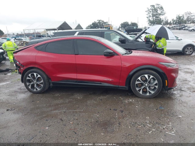 Ford Mustang Mach-e Premium 2022 3FMTK3R79NMA01592 Image 14