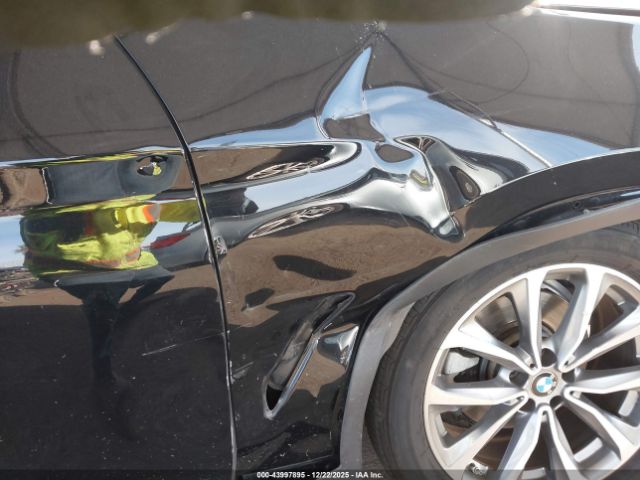 2019 BMW X3 5UXTR7C52KLF29391 Photo 5