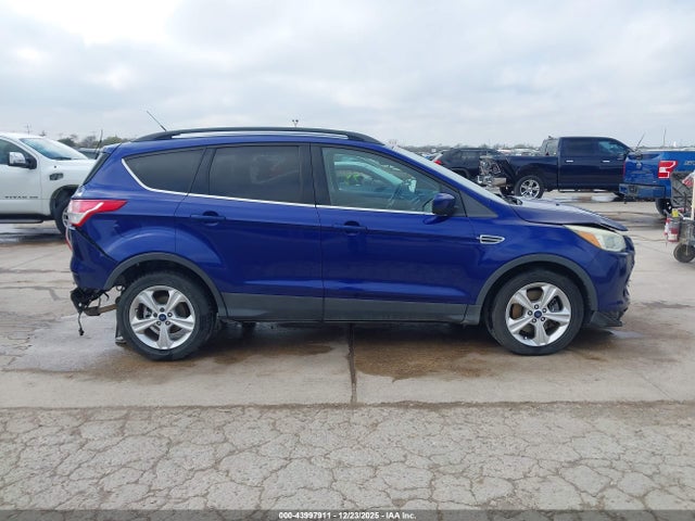 1FMCU9GX2GUA29524 Ford ESCAPE SE