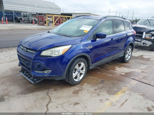1FMCU9GX2GUA29524 Ford ESCAPE SE