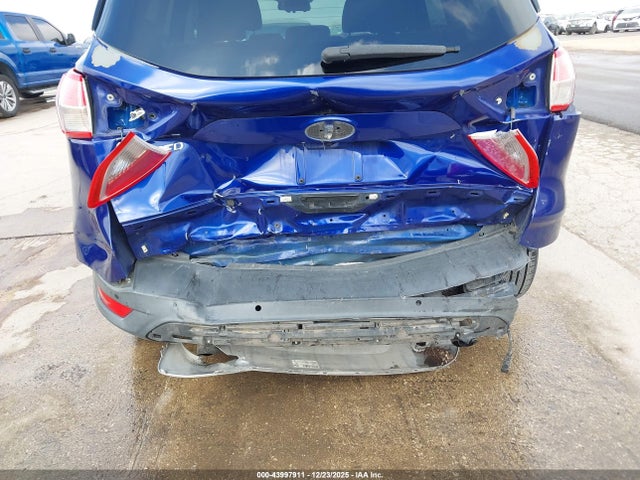 1FMCU9GX2GUA29524 Ford ESCAPE SE