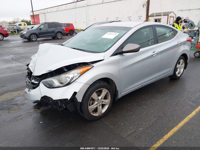 2013 HYUNDAI ELANTRA KMHDH4AE4DU652545 Photo 1