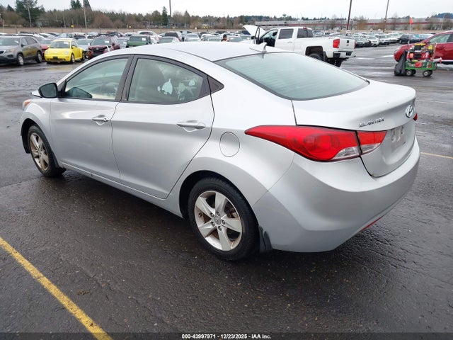 2013 HYUNDAI ELANTRA KMHDH4AE4DU652545 Photo 2