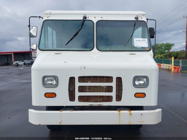 Ford E-350 Stripped 2014 1FC3E3KL3EDB11018 Image 12