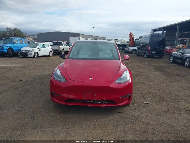 Продажа на аукционе авто 2023 Tesla Model Y Performance Dual Motor All-wheel Drive, vin: 7SAYGDEF5PF776917, номер лота: 43998003