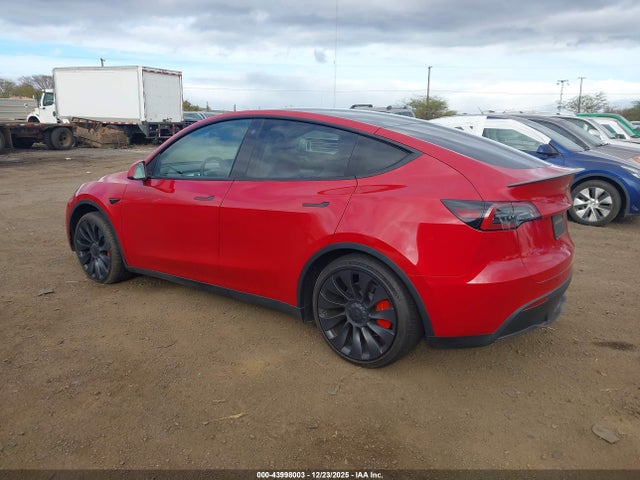 2023 TESLA MODEL Y 7SAYGDEF5PF776917 Photo 2