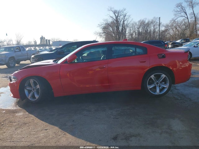 Продаж на аукціоні авто 2017 Dodge Charger Sxt Rwd, vin: 2C3CDXHG0HH593155, номер лоту: 43998011