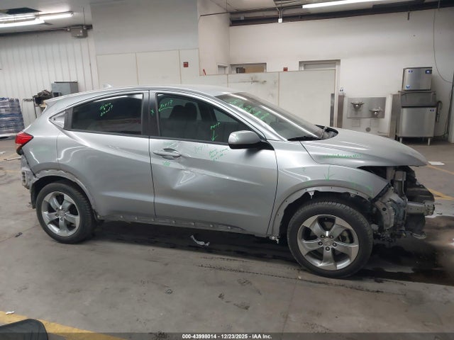 3CZRU5H35HM715835 Honda HR-V LX