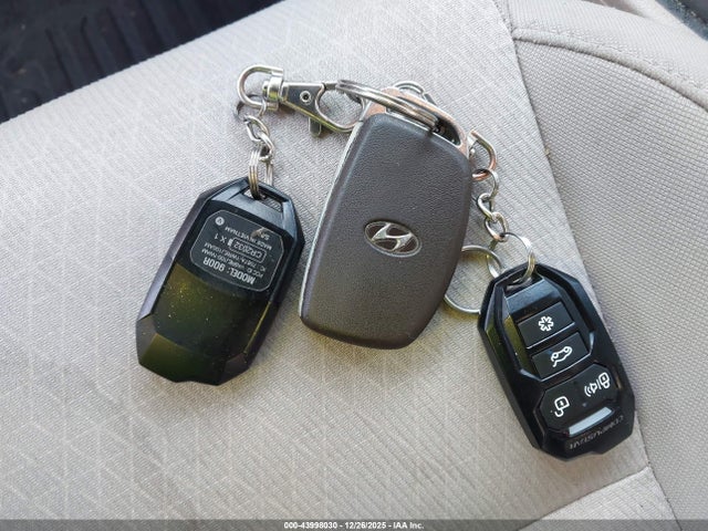 KM8J3CA24HU342578 Hyundai Tucson Sport