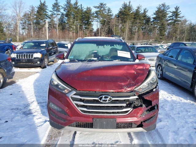KM8J3CA24HU342578 Hyundai Tucson Sport