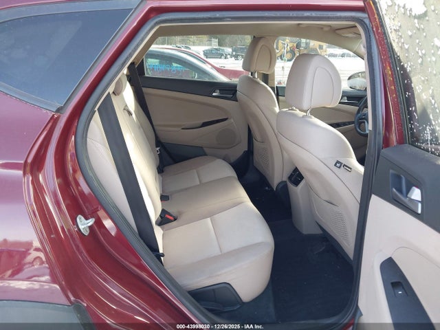 KM8J3CA24HU342578 Hyundai Tucson Sport