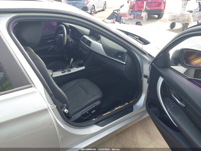 2012 BMW 328I WBA3A5C52CF345561 Photo 4