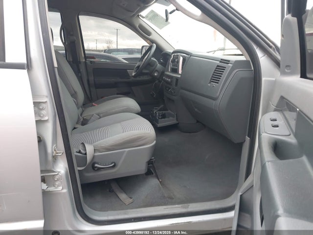 2008 DODGE RAM 1500 1D7HU18228S608840 Photo 4