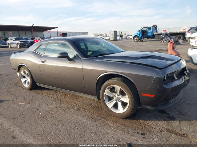 43998194 :رقم المزاد ، 2C3CDZAG2NH263566 vin ، 2022 Dodge Challenger Sxt مزاد بيع