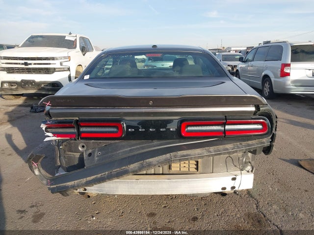 43998194 :رقم المزاد ، 2C3CDZAG2NH263566 vin ، 2022 Dodge Challenger Sxt مزاد بيع