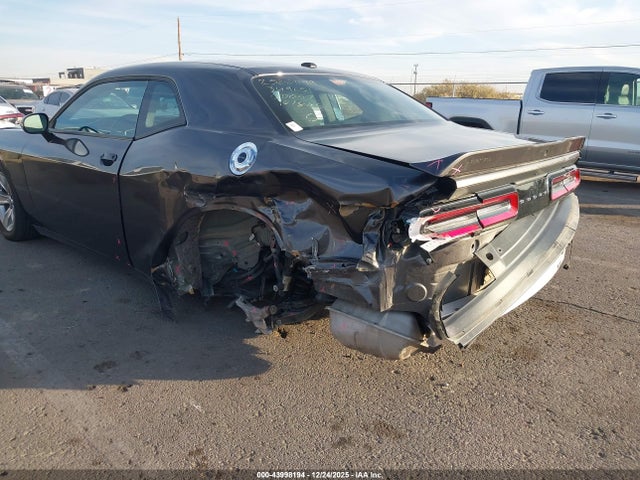 43998194 :رقم المزاد ، 2C3CDZAG2NH263566 vin ، 2022 Dodge Challenger Sxt مزاد بيع