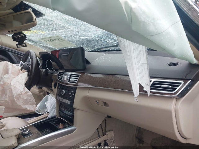 43998199 :رقم المزاد ، WDDHF8JB3GB172057 vin ، 2016 Mercedes-benz E 350 4matic مزاد بيع