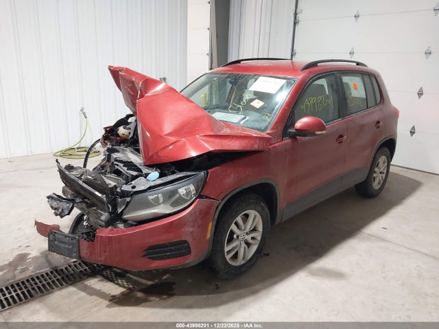 WVGBV7AX3GW042115 Volkswagen TIGUAN S