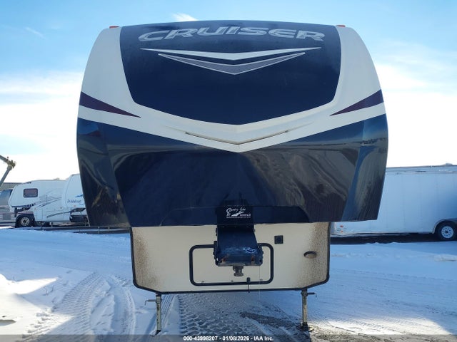 4YDF33521H9320087 Crossroads Cruiser 3351bh 5th Whell Travel Trailer