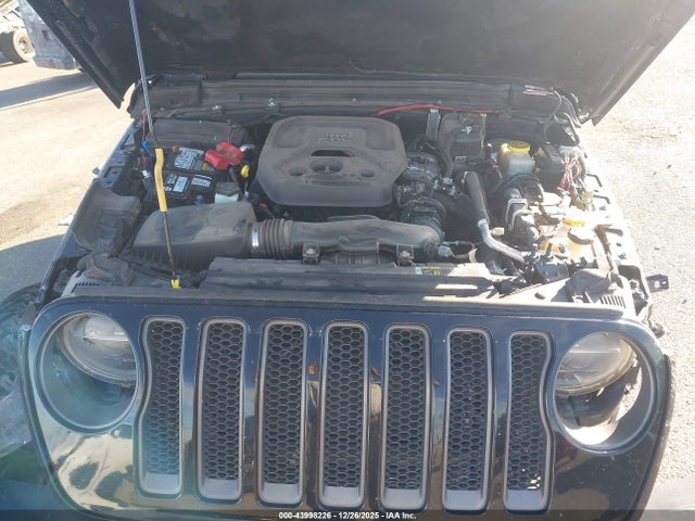 1C4HJXFN0JW243219 Jeep Wrangler Unlimited Rubicon 4x4