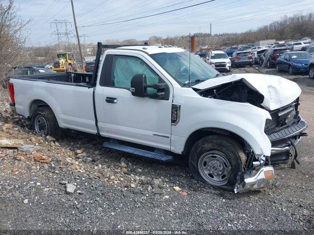 1FTRF3BT5NED37515 Ford F-350 Xl