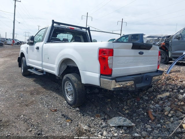 1FTRF3BT5NED37515 Ford F-350 Xl