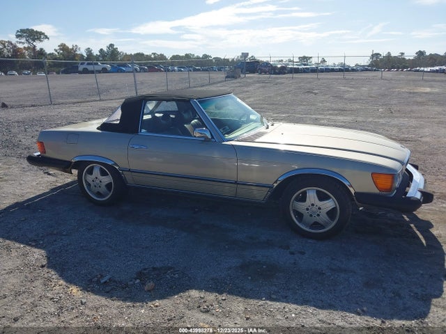 43998278 :رقم المزاد ، 10704412029091 vin ، 1976 Mercedes-benz 450 Sl مزاد بيع